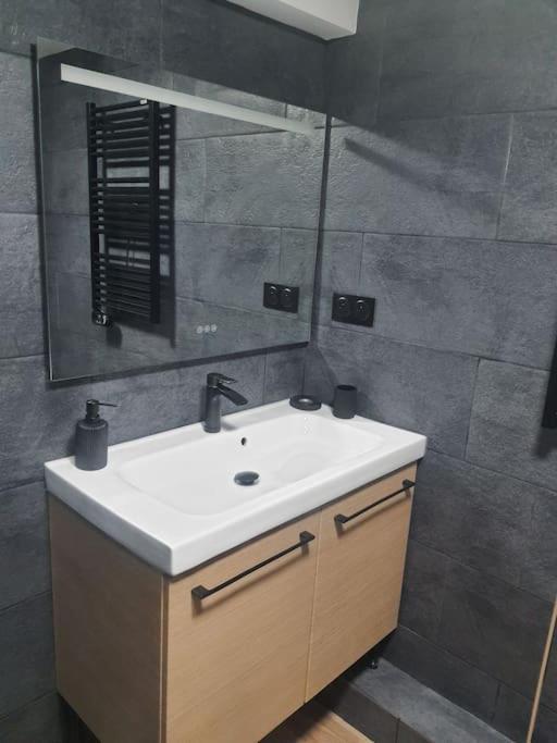 Superbe Appartement Avec Jacuzzi Et Exterieur Perpignan Exterior foto